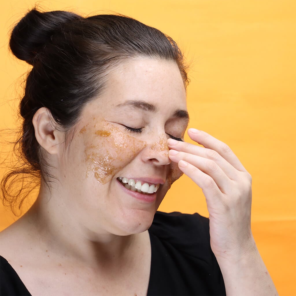 פילינג ג'לי לפנים של Citrenis לניקוי וניקוי עור A Modernica Naturalis