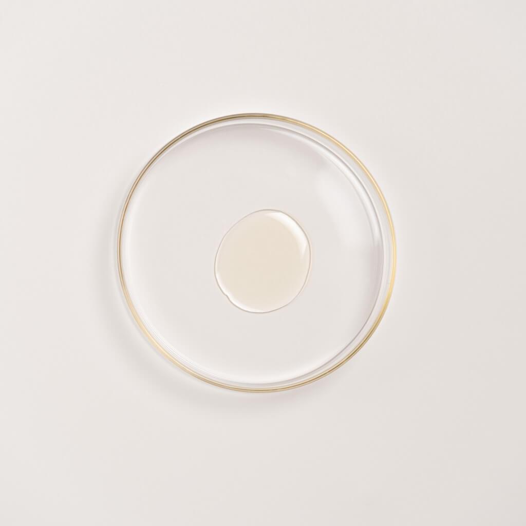 أمبرينج أمبرينج إيج إمبراس لتجديد حيوية الشعر وزيت الشعر أمبرينج إيج إمبراس زيت الشعر iYURA 