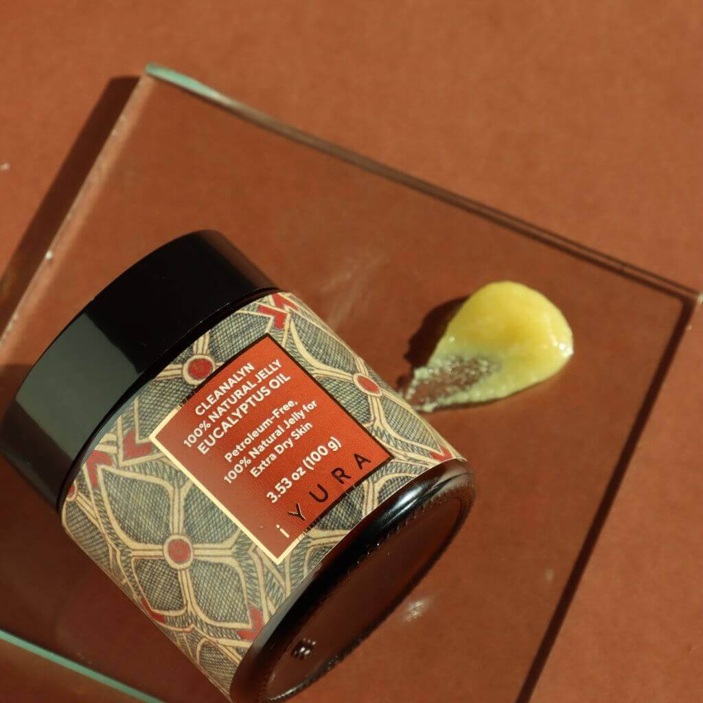 Cleanalyn Natural Jelly: Eucalyptus Cleanalyn Natural Jelly: Eucalyptus - جيلي طبيعي 100% خالٍ من البترول، جيلي طبيعي للبشرة الجافة جداً جيلي طبيعي iYURA 