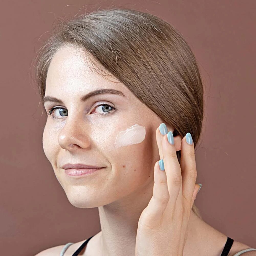 سيروم The AM-to-PM Pore-Youth Hydration Kit الوجه The AM-to-PM Pore-Youth Hydration Kit  A Modernica Naturalis للوجه A Modernica Naturalis 