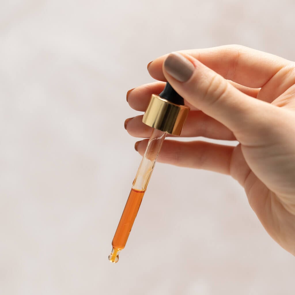 Manjish Glow Elixir - חבילה של 2 שמני פנים ללילה iYURA 